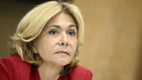 La présidente de la région Île-de-France Valérie Pécresse lors d'une conférence de presse présentent le plan des transports pour la cérémonie d'ouverture des Jeux olympiques de Paris, le 13 juin 2024 à Paris.