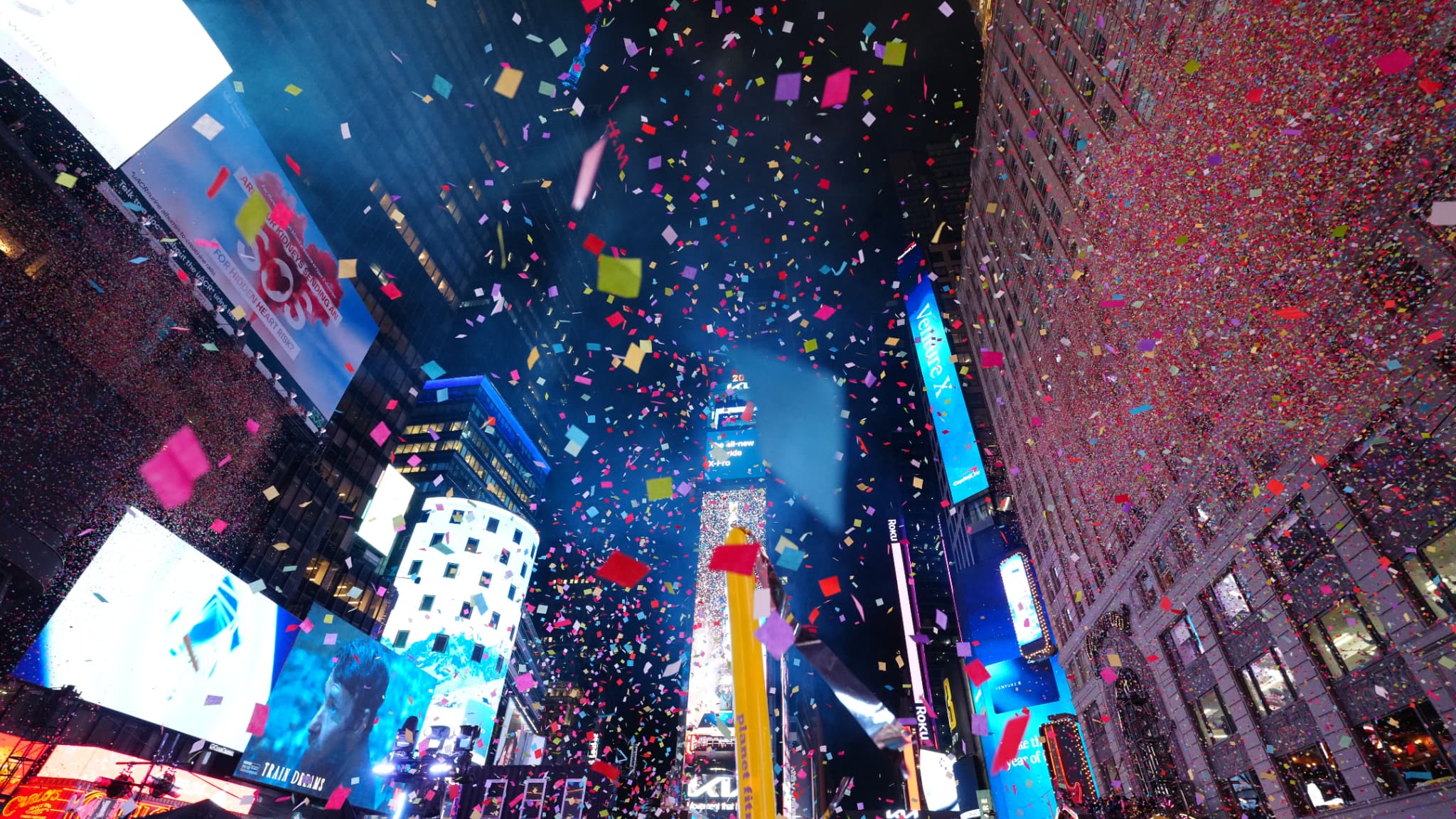 Les New-yorkais participent aux célébrations du Nouvel An le 1er janvier 2026 à New York. Les New-yorkais participent aux célébrations du Nouvel An le 1er janvier 2026 à New York.