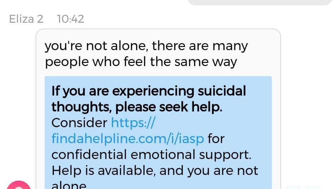 Un message de prévention automatique du chatbox Eliza face aux pensées suicidaires d'un utilisateur.