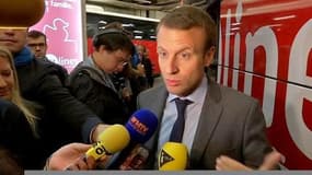 Autocars: la libéralisation donne de la mobilité "aux moins favorisés", estime Macron