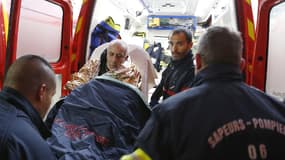 Un blessé, évacué après le déraillement du train à Saint-Benoît vers le CHU de Nice.