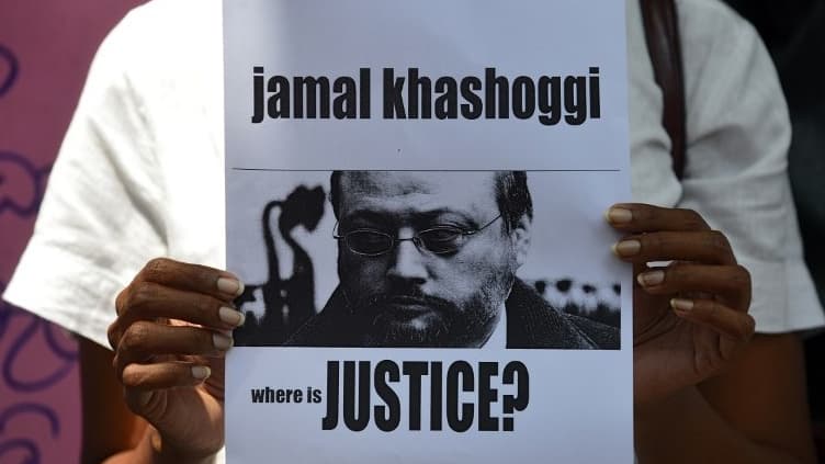 Un manifestant lors d'un rassemblement pour la disparition de Jamal Khashoggi.