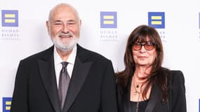 L'acteur, réalisateur, producteur, écrivain et militant politique américain Rob Reiner et son épouse Michele Singer Reiner arrivent au dîner 2025 de la Human Rights Campaign organisé au Fairmont Century Plaza le 22 mars 2025 à Century City, Los Angeles, Californie, États-Unis.