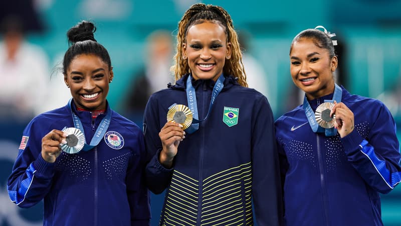 Rebeca Andrade, Simone Biles et Jordan Chiles, le 5 août 2024 aux JO de Paris