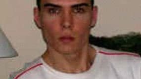 Des recherches sont menées en France pour savoir si Luka Rocco Magnotta, le jeune Canadien soupçonné d'avoir dépecé un homme et diffusé la vidéo du crime sur internet, pourrait y avoir trouvé refuge. La police française a été informée jeudi que l'homme av