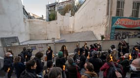 Recueillement en mémoire des victimes de la rue d'Aubagne, le 5 novembre 2020 à Marseille, deux ans après l'effondrement de deux immeubles