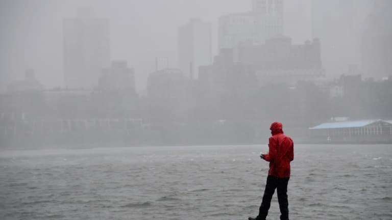 La tempête Isaias s'est abattue sur la ville de New York, le 4 août 2020.