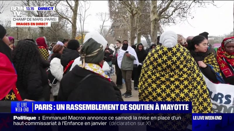 Un rassemblement en soutien à la population mahoraise organisé au pied de la Tour Eiffel