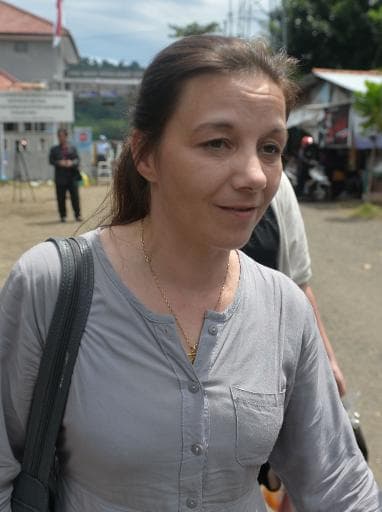 Sabine Atlaoui, l'épouse de Serge Atlaoui, le 12 mars 2015 à la sortie de la prison Nusakambangan à Java où elle a rendu visite à son mari