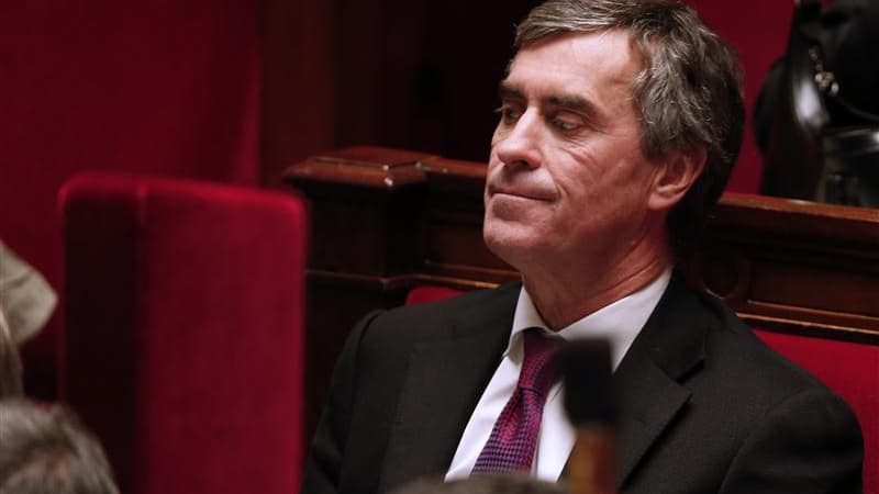Une enquête a été ouverte vendredi après le dépôt d'une plainte en diffamation par le ministre du Budget, Jérôme Cahuzac, contre Mediapart. Le site d'information écrit qu'il a détenu un compte en Suisse non déclaré pendant des années, ce que le ministre d