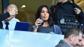 Kim Kardashian au Parc des Princes lors du match PSG-Rennes (0-2), le 19 mars 2023
