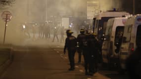 Des violences ont éclaté samedi entre manifestants et policiers à Bobigny.
