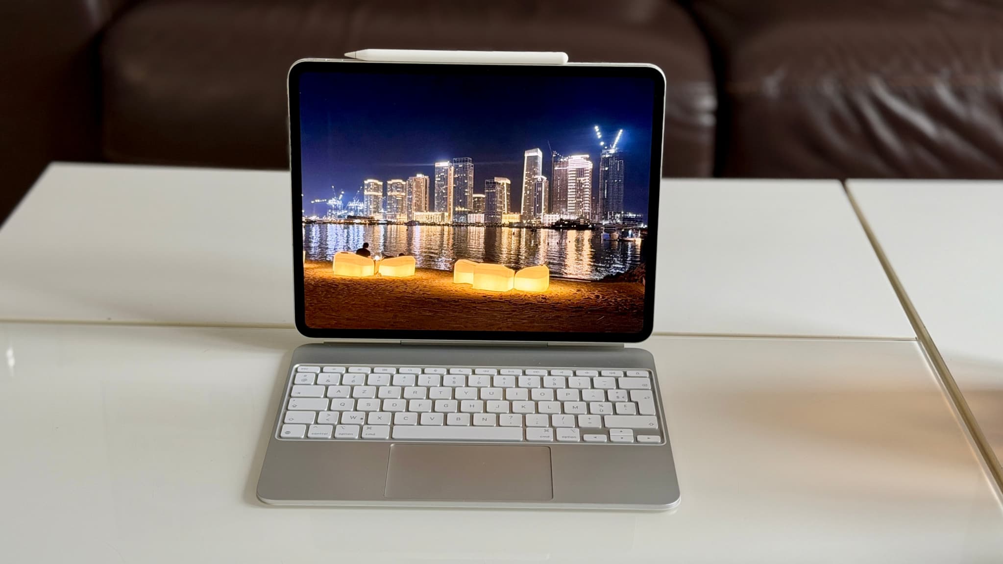 L'iPad Pro M5 dispose toujours d'un somptueux écran Oled et un design très fin