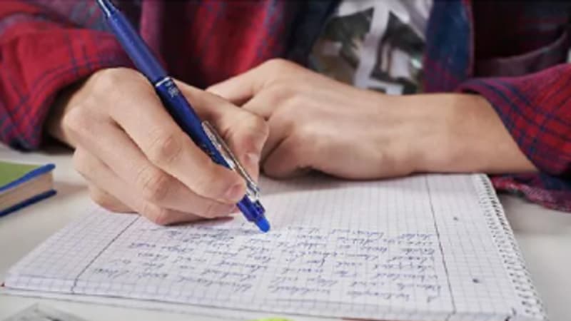 Une première depuis 20 ans : un fabricant de stylos japonais augmente le prix de son best-seller