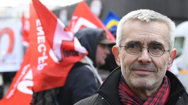 Le secrétaire général de Force ouvrière, Yves Veyrier, ne veut pas "aller cautionner une mécanique qui demain donnera aux gouvernements futurs tous les pouvoirs".