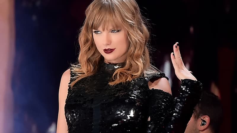 Taylor Swift sur scène à Glendale, aux États-Unis, le 8 mai 2018