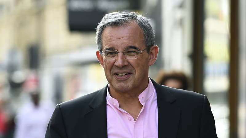 Thierry Mariani, près du quartier général du parti Les Républicains, le 11 juillet 2017 à Paris. 