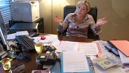 La droite traditionnelle est consciente du danger que représente pour elle la montée en puissance de Marine Le Pen et pourrait riposter en occupant plus fermement le terrain sur les thèmes de prédilection du Front national que sont l'insécurité et l'immig