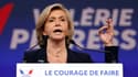 Valérie Pécresse, le 3 avril 2022 en meeting Porte de Versailles, à Paris