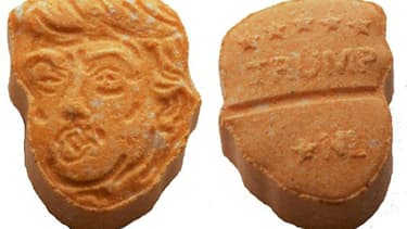 Des cachets d'ecstasy à l'effigie de Donald Trump, saisis le 21 août 2017 à Osnabrueck (Allemagne)