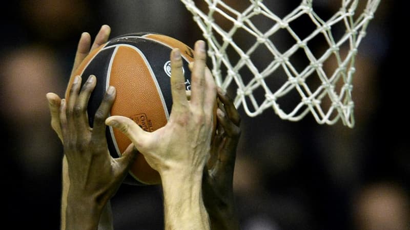 Peinture noire, perruques… Des blackfaces lors d'un match de basket au carnaval du Portel font polémique