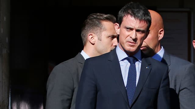 Bernard Cazeneuve et Manuel Valls ont eu des propos divergents sur le caractère islamiste et radical de l'attentat