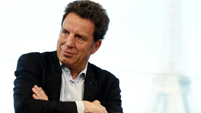 Le patron du Medef réclame la fin des grèves