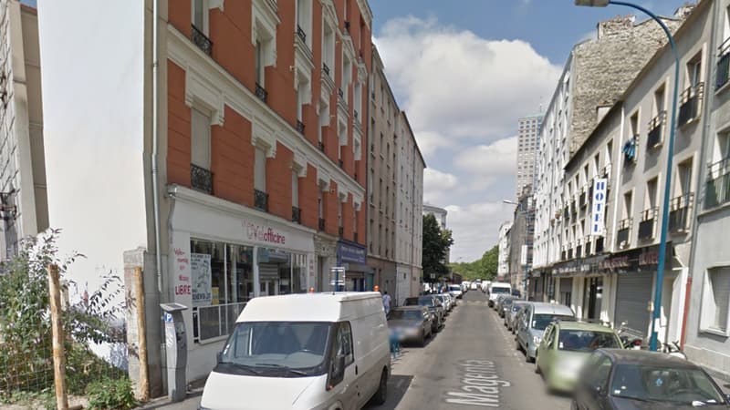 Les policiers ont trouvé la victime gisant dans son sang, sur le trottoir, dans cette rue de Pantin.