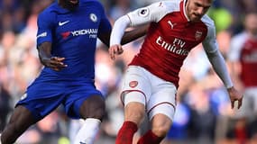 Tiémoué Bakayoko et Aaron Ramsey