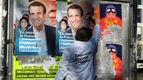 Des affiches de campagne d'Emmanuel Macron à Rennes, le 7 avril 2017.