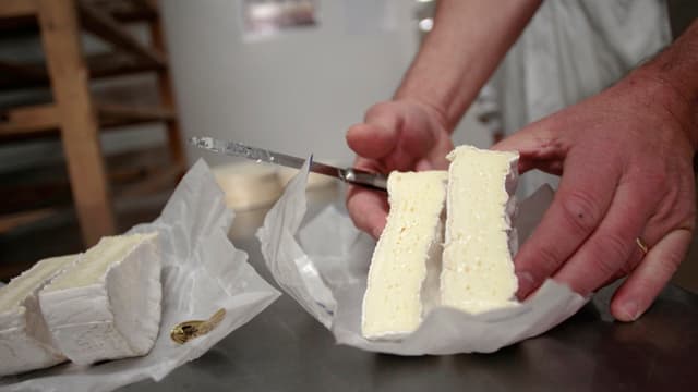 Un seul et unique camembert de Normandie AOP