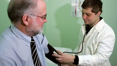 Le conseil d'État estime que l’autorisation générale de la publicité n'est pas envisageable pour les professions de santé.