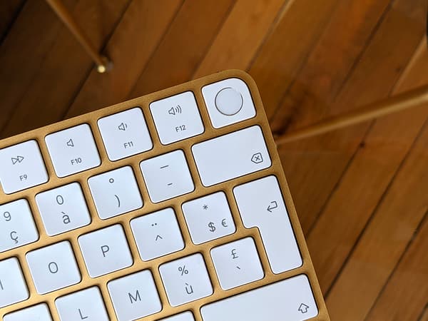 Le clavier avec Touch ID de l''iMac 24 pouces (2021) d'Apple