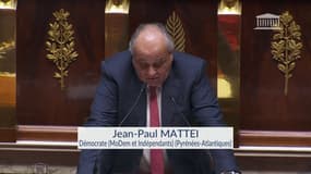 Jean-Paul Mattei à Gabriel Attal: "Le groupe démocrate vous fait confiance" 