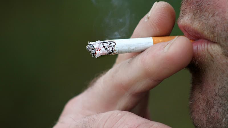 La vente de cigarettes interdites au moins de 15 ans: comment le Royaume-Uni veut devenir un pays sans tabac
