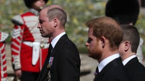 William et Harry lors de la procession du prince Philip, le 17 avril 2021 à Windsor