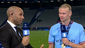 Thierry Henry et Erling Haaland sur le plateau de CBS Sports après la finale de la Ligue des champions 2023