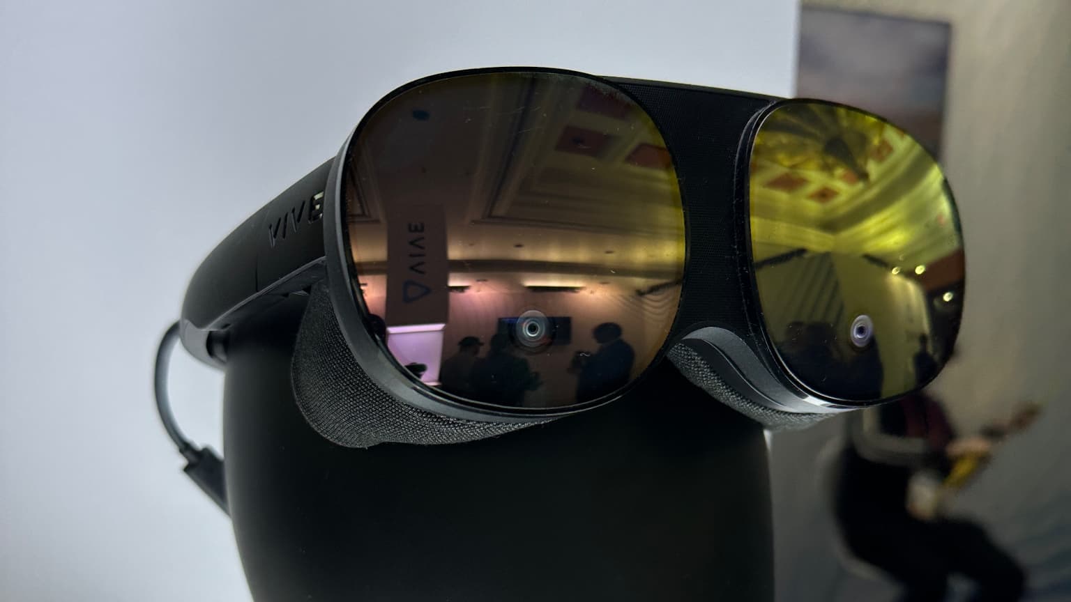 Les lunettes de réalité virtuelle HTC Vive Flow Les lunettes de réalité virtuelle HTC Vive Flow