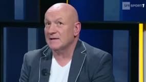 Jean Carl Tonin dans Le Vestiaire