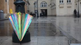 Le parapluie Oombrella est connecté en bluetooth au téléphone de son propriétaire.