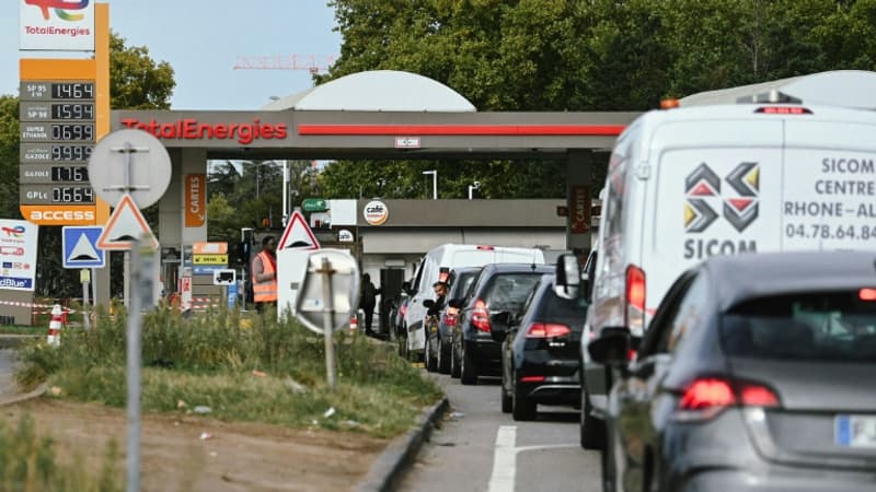Pénurie de carburant: à quand un retour à la normale dans les stations-service?