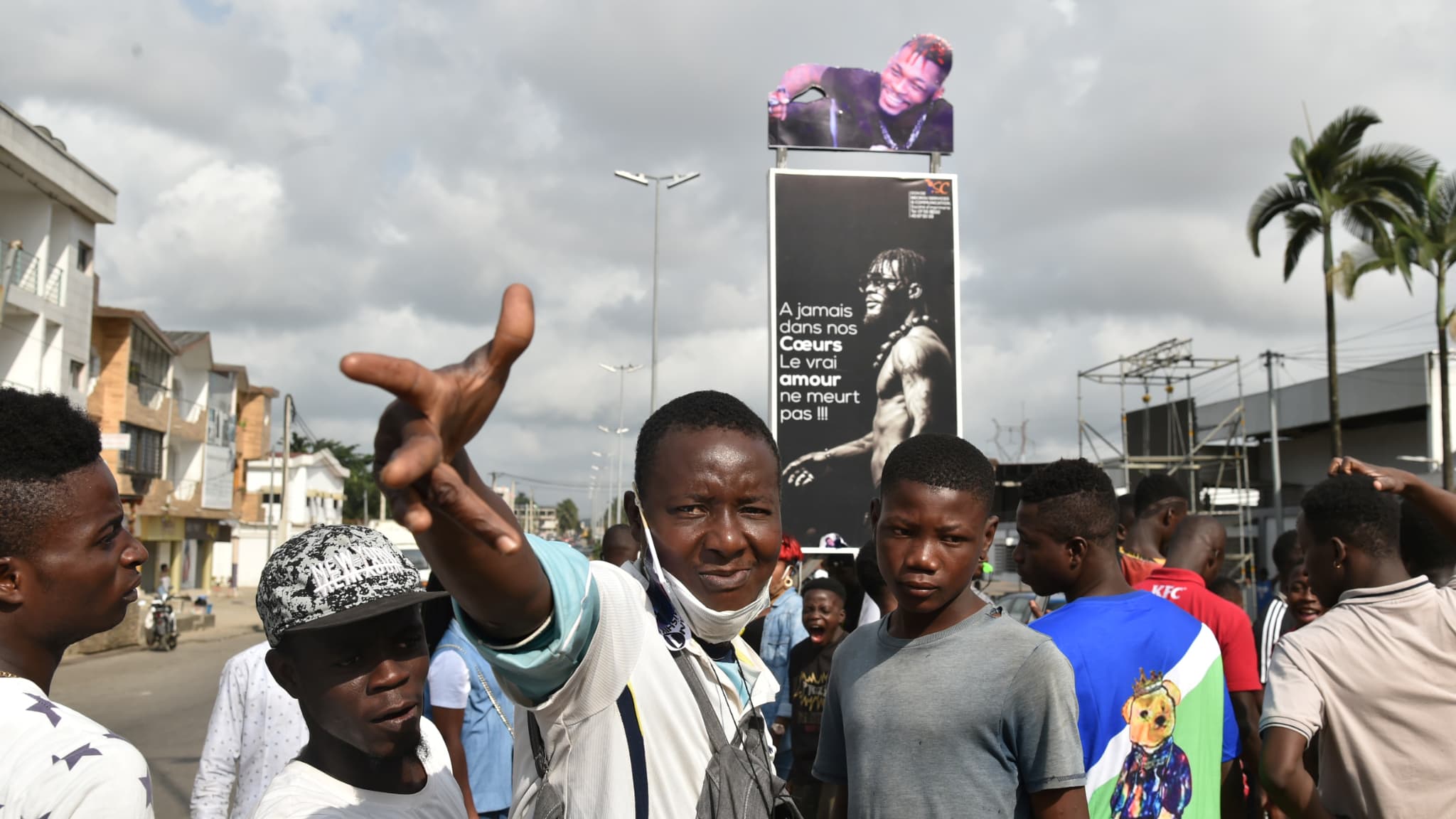 Des fans de DJ Arafat
