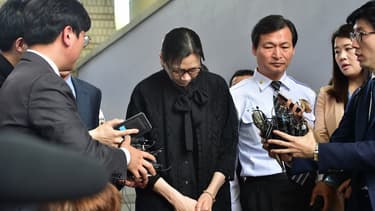 Cho Hyun-Ah avait été condamnée en 2015 à un an de prison pour violation de la règlementation sur la sécurité aérienne avant d'être libérée cinq mois plus tard.,