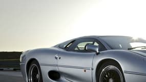 Les 275 propriétaires de la supercar étaient privés de pneus neufs depuis quelques années maintenant.