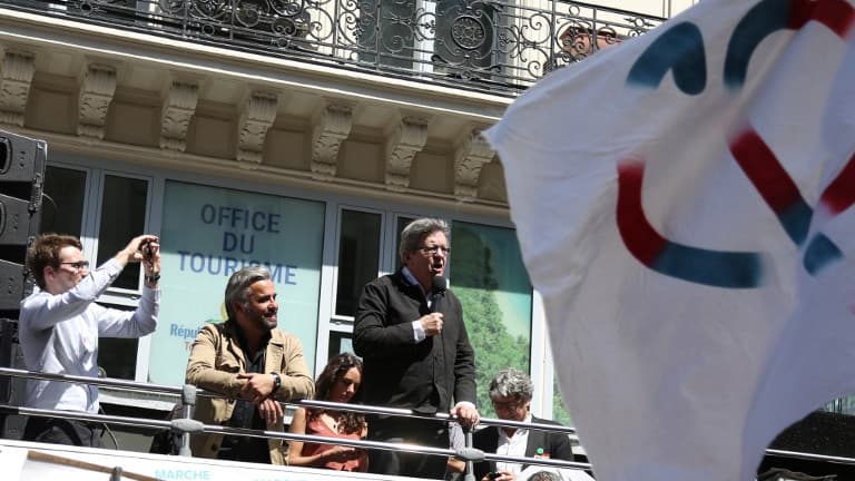 Alexis Corbière, ici au côté de Jean-Luc Mélenchon, lors de la "Fête à Macron" ce samedi