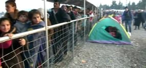De plus en plus de migrants bloqués à la frontière grecque