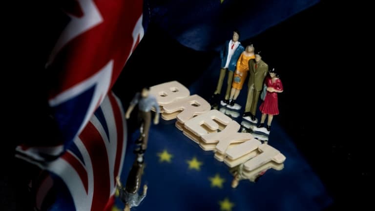 Les drapeaux du Royaume-Uni et de l'Union européenne, le 5 janvier 2020 à Bruxelles