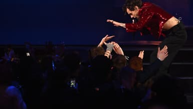Le chanteur Harry Styles sur la scène des Brit Awards à Londres (Royaume-Uni), le 11 février 2023.