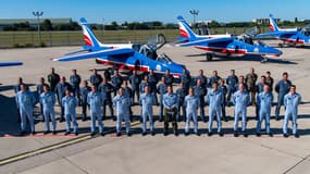 Emmanuel Macron a volé avec la patrouille de France en amont du défilé du 14 juillet 2022.