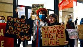 Corinne Leriche lors d'une manifestation de soutien à sa fille, le 18 novembre 2020.